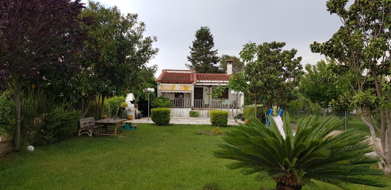 Country House By The Sea !!! Villa Karavomilos  Bagian luar foto